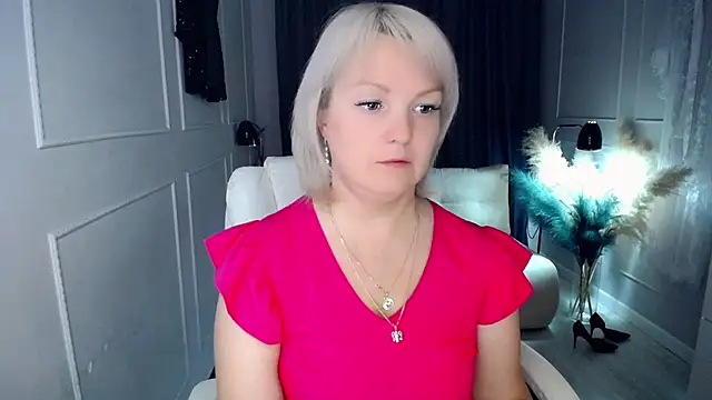 Juarnea online show from November 14, 2025, 6:34 am