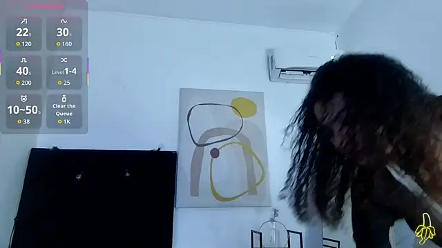 Snapshot of littleebonny chatting on May 20, 2026, 12:55 pm littleebonny online show from May 20, 2026, 12:55 pm