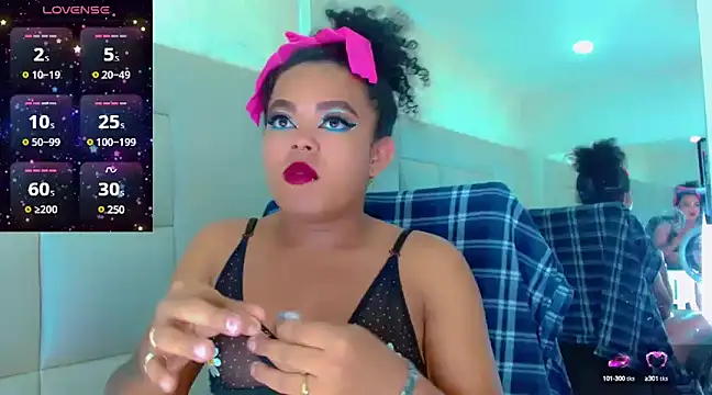 Snapshot of KayleighDreams_ chatting on February 21, 2025, 9:13 am KayleighDreams  online show from February 21, 2025, 9:13 am