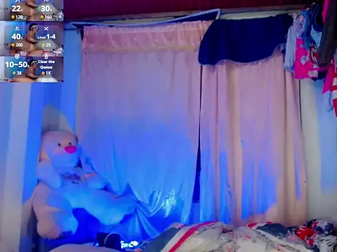 Snapshot of KayleighDreams_ chatting on September 11, 2025, 5:51 am KayleighDreams  online show from September 11, 2025, 5:51 am