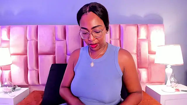 Snapshot of dirtyvictoria chatting on September 18, 2025, 3:47 pm dirtyvictoria online show from September 18, 2025, 3:47 pm