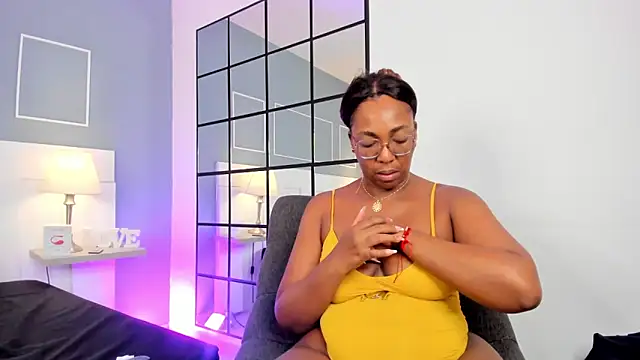 Snapshot of dirtyvictoria chatting on September 19, 2025, 12:06 pm dirtyvictoria online show from September 19, 2025, 12:06 pm