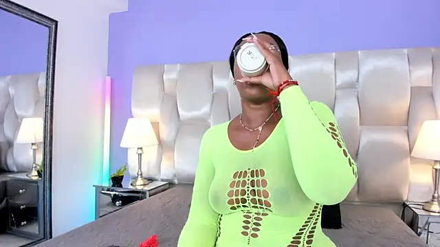 Snapshot of dirtyvictoria chatting on September 27, 2025, 12:21 pm dirtyvictoria online show from September 27, 2025, 12:21 pm