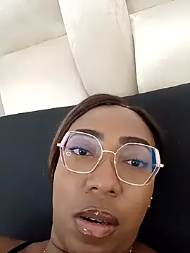 Snapshot of dirtyvictoria chatting on October 12, 2025, 12:09 am dirtyvictoria online show from October 12, 2025, 12:09 am