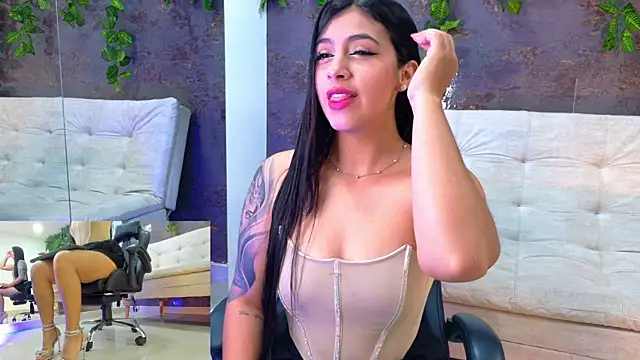 emily jones 1 online show from November 9, 2025, 11:41 am