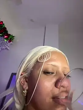 Charlotee  online show from January 2, 2025, 5:57 am