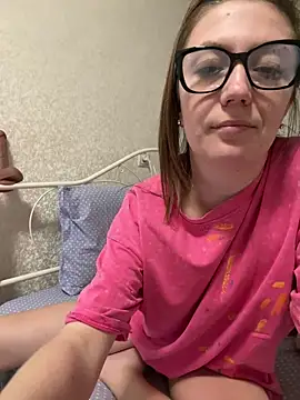 BeatriceTender online show from March 6, 2025, 10:15 pm