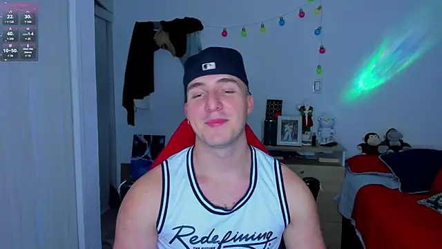 liam oficial02 online show from December 12, 2024, 3:54 am