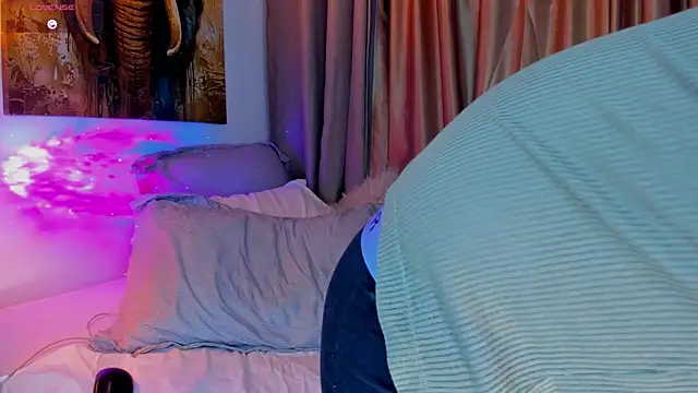 liam oficial02 online show from September 21, 2025, 12:56 am