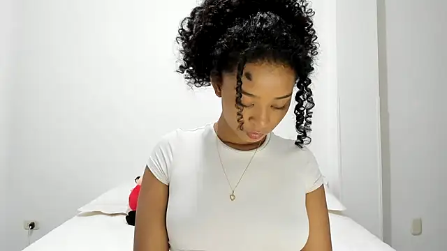 Snapshot of avellanatammy chatting on December 11, 2024, 3:24 am avellanatammy online show from December 11, 2024, 3:24 am