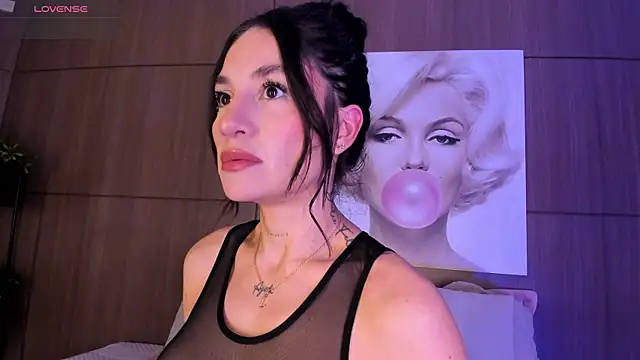 AgattaDuque online show from November 28, 2025, 12:35 am