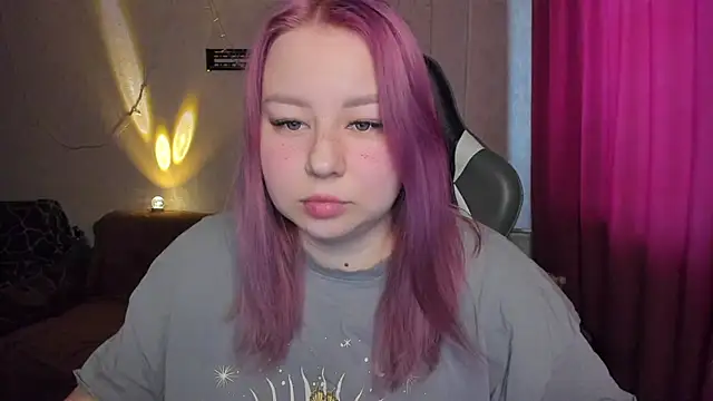 Milafoxxxy online show from November 28, 2025, 9:45 am