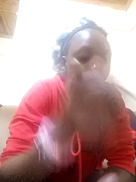 Cute tamara online show from December 16, 2025, 5:40 pm