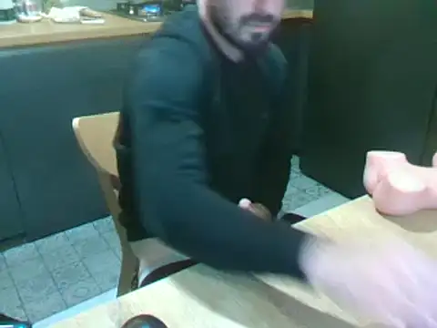 giorgakaci69 online show from December 19, 2024, 10:10 pm