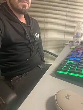 giorgakaci69 online show from February 10, 2026, 10:14 pm