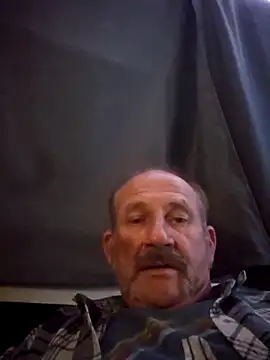 Snapshot of den-rock4u chatting on March 13, 2025, 3:33 am den-rock4u online show from March 13, 2025, 3:33 am