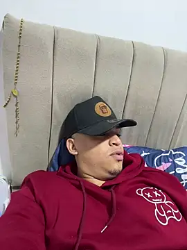 jhon150620 online show from February 24, 2026, 12:19 am