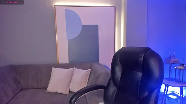 Snapshot of ViolettCastel chatting on February 4, 2025, 7:55 pm ViolettCastel online show from February 4, 2025, 7:55 pm