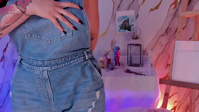 Snapshot of ViolettCastel chatting on February 12, 2025, 2:03 am ViolettCastel online show from February 12, 2025, 2:03 am