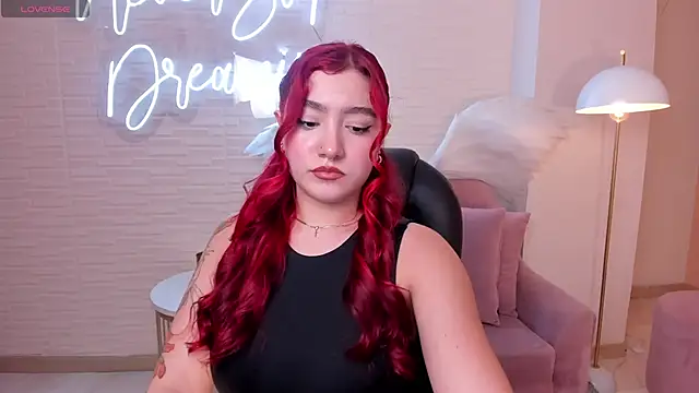 Snapshot of ViolettCastel chatting on February 19, 2025, 7:38 pm ViolettCastel online show from February 19, 2025, 7:38 pm