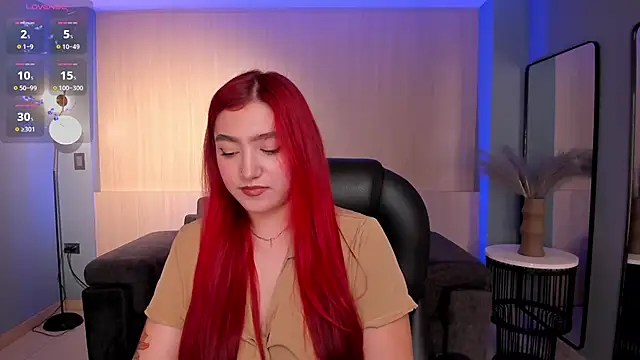 Snapshot of ViolettCastel chatting on February 20, 2025, 7:41 pm ViolettCastel online show from February 20, 2025, 7:41 pm