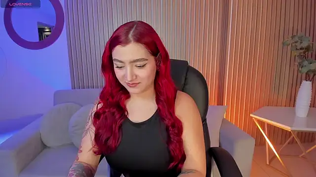 Snapshot of ViolettCastel chatting on February 25, 2025, 7:47 pm ViolettCastel online show from February 25, 2025, 7:47 pm