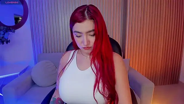 Snapshot of ViolettCastel chatting on February 27, 2025, 7:47 pm ViolettCastel online show from February 27, 2025, 7:47 pm