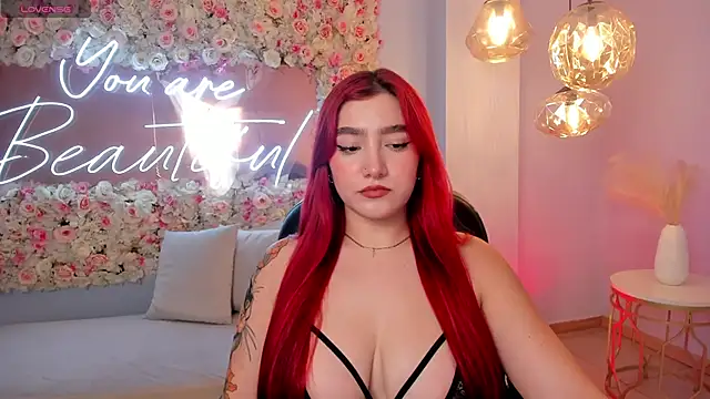 Snapshot of ViolettCastel chatting on March 21, 2025, 7:46 pm ViolettCastel online show from March 21, 2025, 7:46 pm