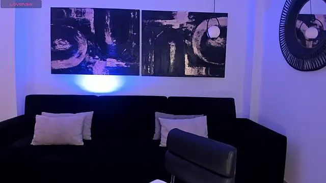 Snapshot of ViolettCastel chatting on October 21, 2025, 7:14 pm ViolettCastel online show from October 21, 2025, 7:14 pm