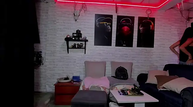 Kimmymadison- online show from January 19, 2025, 2:25 am