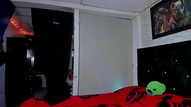 Kimmymadison- online show from March 6, 2025, 9:20 pm