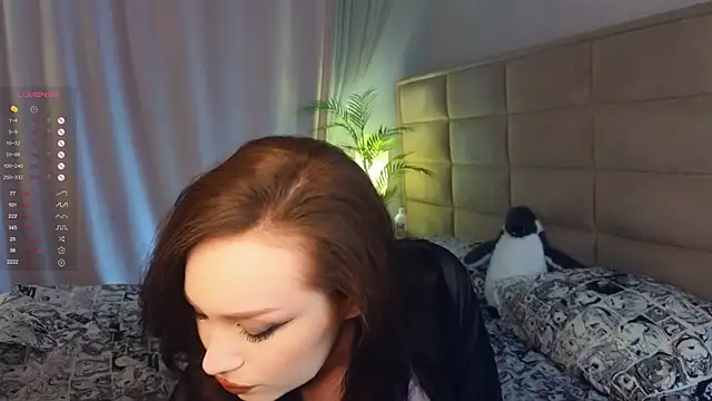 Snapshot of AsteriaHamel chatting on February 22, 2025, 4:30 pm AsteriaHamel online show from February 22, 2025, 4:30 pm