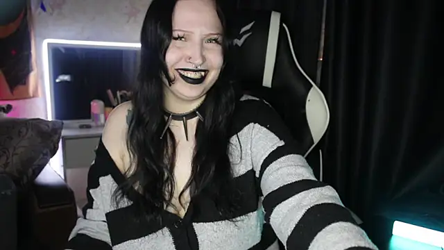 Kitty goth online show from June 19, 2026, 10:13 pm