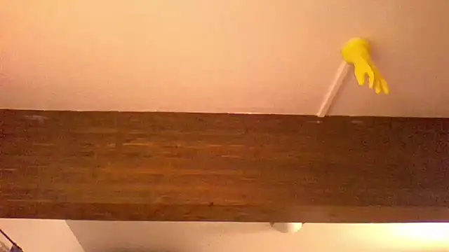 Snapshot of Bigthroaterboy chatting on December 24, 2024, 9:33 pm Bigthroaterboy online show from December 24, 2024, 9:33 pm