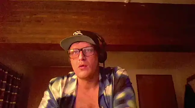 Snapshot of Bigthroaterboy chatting on January 4, 2025, 7:13 pm Bigthroaterboy online show from January 4, 2025, 7:13 pm