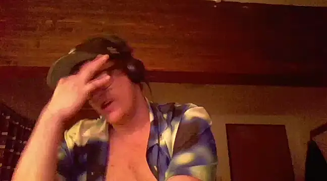 Snapshot of Bigthroaterboy chatting on January 4, 2025, 10:24 pm Bigthroaterboy online show from January 4, 2025, 10:24 pm