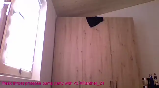 Snapshot of Bigthroaterboy chatting on February 14, 2025, 2:44 pm Bigthroaterboy online show from February 14, 2025, 2:44 pm