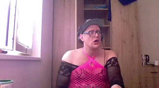 Snapshot of Bigthroaterboy chatting on March 1, 2025, 8:13 am Bigthroaterboy online show from March 1, 2025, 8:13 am