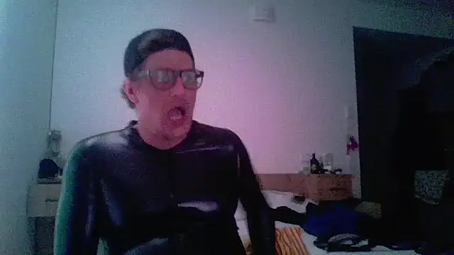 Snapshot of Bigthroaterboy chatting on March 21, 2026, 4:39 am Bigthroaterboy online show from March 21, 2026, 4:39 am