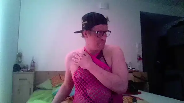 Snapshot of Bigthroaterboy chatting on March 23, 2026, 5:28 pm Bigthroaterboy online show from March 23, 2026, 5:28 pm