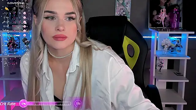 Snapshot of Ellen_Soft chatting on January 17, 2025, 9:17 pm Ellen Soft online show from January 17, 2025, 9:17 pm