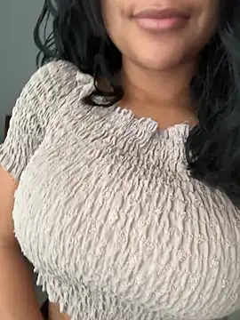 Snapshot of HaileyDiana chatting on February 21, 2026, 12:50 pm HaileyDiana online show from February 21, 2026, 12:50 pm