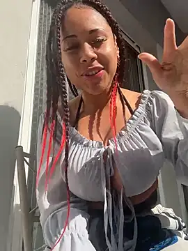 Snapshot of HaileyDiana chatting on February 28, 2026, 10:05 am HaileyDiana online show from February 28, 2026, 10:05 am