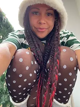 Snapshot of HaileyDiana chatting on March 8, 2026, 11:36 am HaileyDiana online show from March 8, 2026, 11:36 am