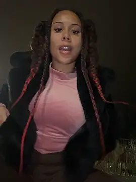 Snapshot of HaileyDiana chatting on March 19, 2026, 10:03 pm HaileyDiana online show from March 19, 2026, 10:03 pm