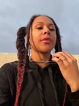 Snapshot of HaileyDiana chatting on March 20, 2026, 3:50 pm HaileyDiana online show from March 20, 2026, 3:50 pm