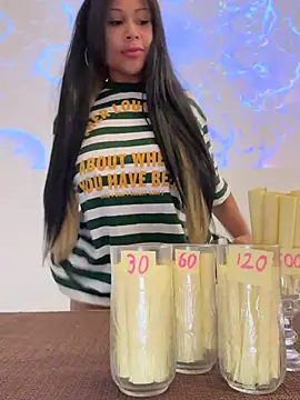 Snapshot of HaileyDiana chatting on April 12, 2026, 1:16 pm HaileyDiana online show from April 12, 2026, 1:16 pm