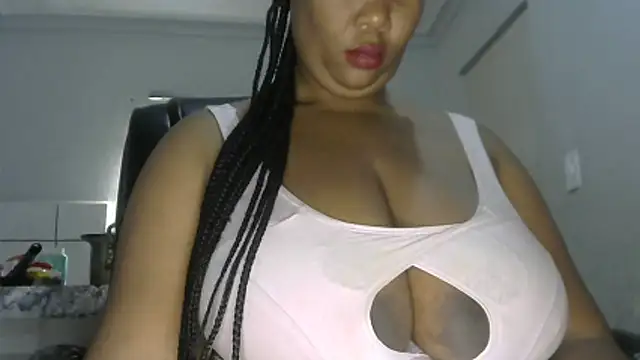 NippleMilkXx online show from May 31, 2026, 6:10 am