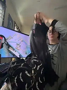 Snapshot of YandereDemon chatting on October 21, 2025, 3:24 pm YandereDemon online show from October 21, 2025, 3:24 pm