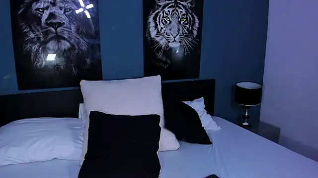 Liana Bernocchi online show from February 15, 2025, 11:14 pm